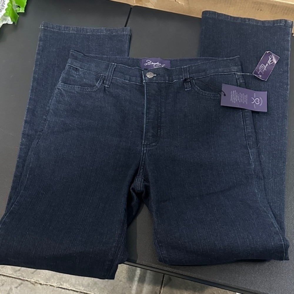 578.  NWT.   NYDJ Women's High Rise Jeans with Lyft tuck technology- Dark Blue